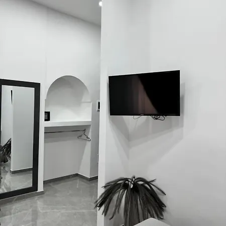 Il Ritrovo Spa&rooms 게스트하우스 4*